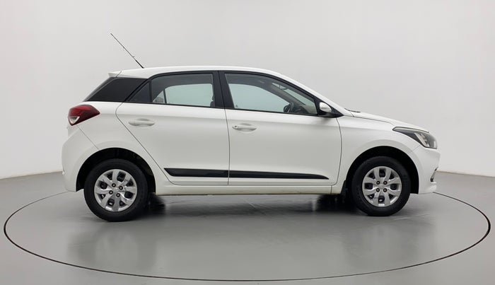 2016 Hyundai Elite i20 SPORTZ 1.2, Petrol, Manual, 95,945 km, Right Side View
