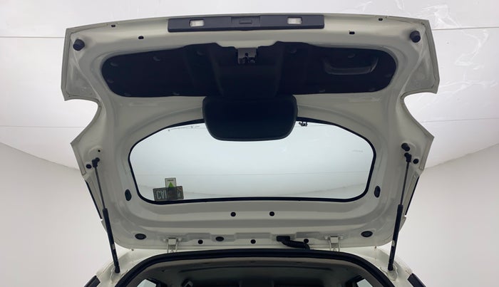 2022 Tata PUNCH ACCOMPLISHED AMT, Petrol, Automatic, 25,610 km, Boot Door Open