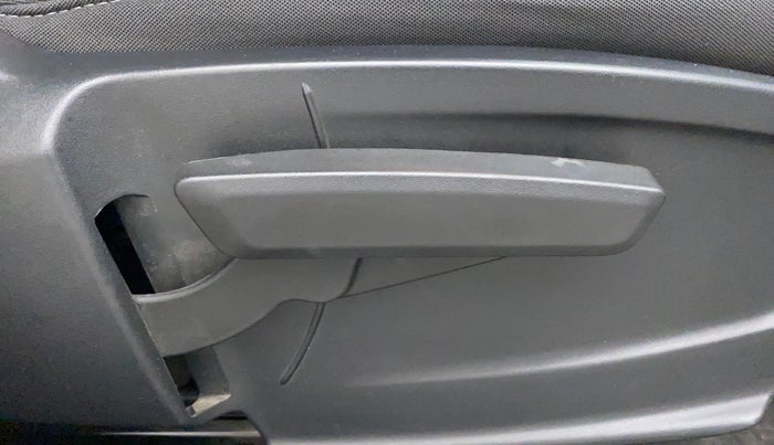 2022 Tata PUNCH ACCOMPLISHED AMT, Petrol, Automatic, 25,610 km, Driver Side Adjustment Panel