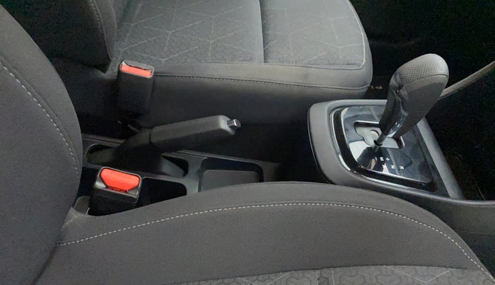 2022 Tata PUNCH ACCOMPLISHED AMT, Petrol, Automatic, 25,610 km, Gear Lever