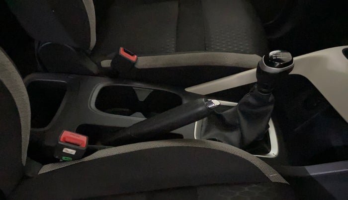 2020 Nissan MAGNITE XL TURBO, Petrol, Manual, 61,420 km, Gear Lever