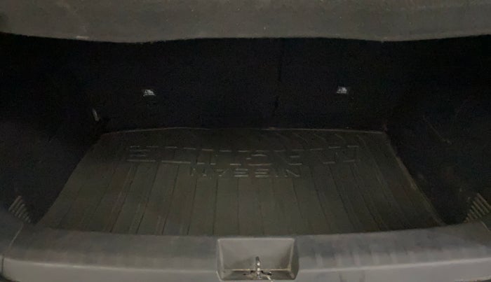 2020 Nissan MAGNITE XL TURBO, Petrol, Manual, 61,420 km, Boot Inside