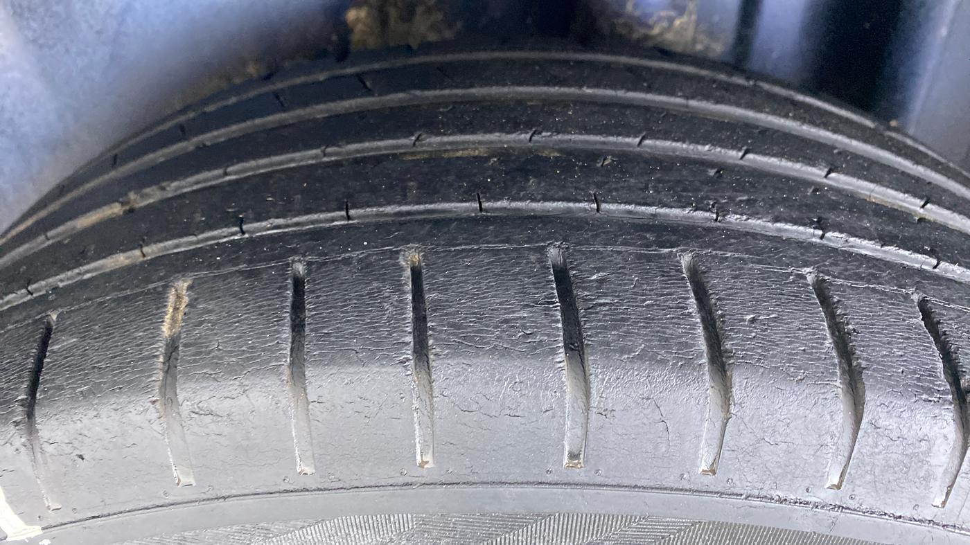 2019 Volkswagen Vento 1.2 TSI HIGHLINE PLUS AT, Petrol, Automatic, 48,179 km, Left Rear Tyre Tread
