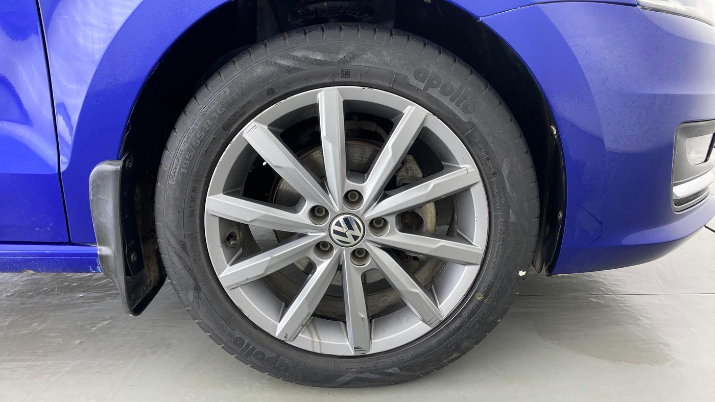 2019 Volkswagen Vento 1.2 TSI HIGHLINE PLUS AT, Petrol, Automatic, 48,179 km, Right Front Wheel