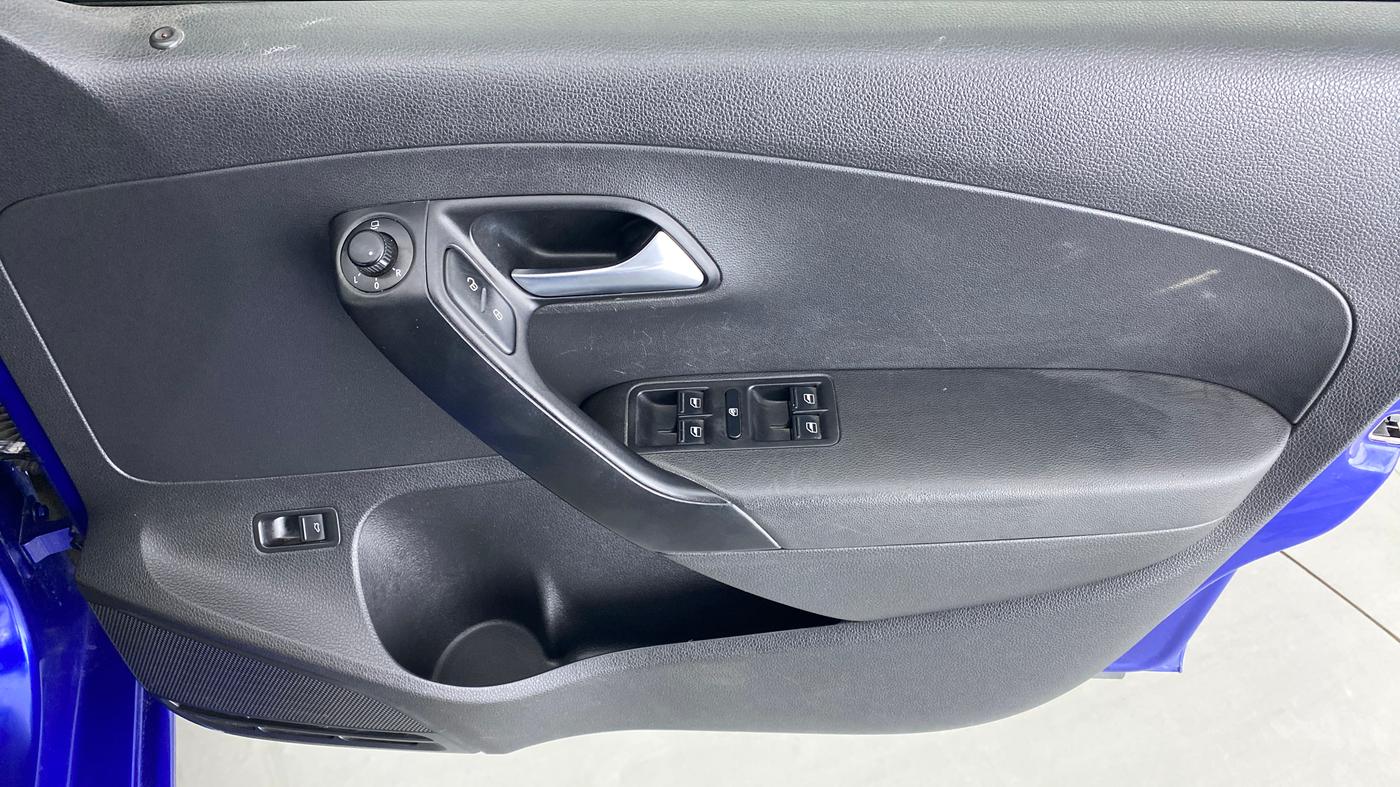 2019 Volkswagen Vento 1.2 TSI HIGHLINE PLUS AT, Petrol, Automatic, 48,179 km, Driver Side Door Panels Control