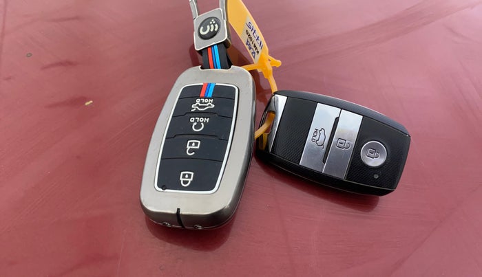 2020 KIA SELTOS HTX 1.5 PETROL, Petrol, Manual, 39,303 km, Key Close Up