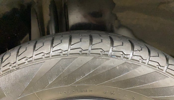 2018 Maruti S Cross ZETA 1.3, Diesel, Manual, 71,796 km, Right Rear Tyre Tread