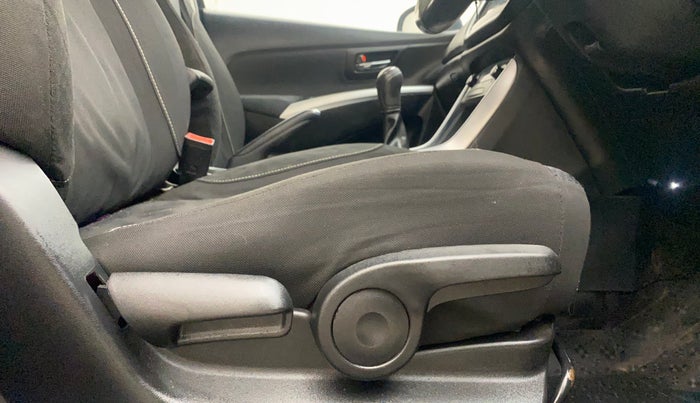 2018 Maruti S Cross ZETA 1.3, Diesel, Manual, 71,796 km, Driver Side Adjustment Panel