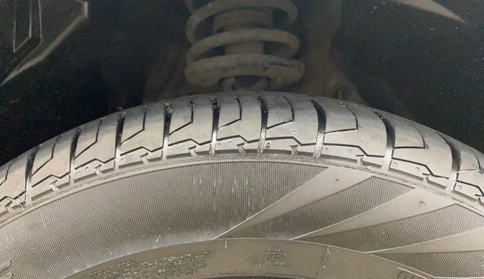 2018 Maruti S Cross ZETA 1.3, Diesel, Manual, 71,796 km, Right Front Tyre Tread