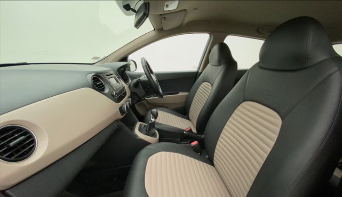 2015 Hyundai Grand i10 SPORTZ 1.2 KAPPA VTVT, Petrol, Manual, 22,267 km, Right Side Front Door Cabin