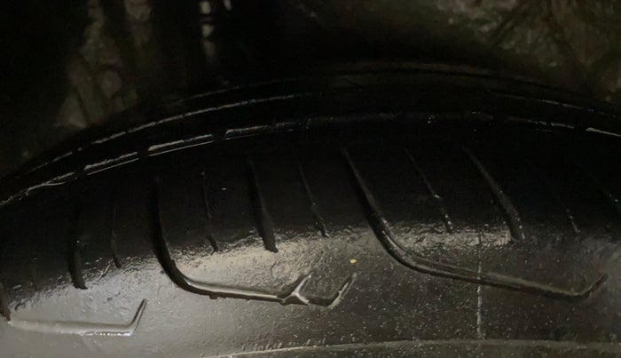 2019 Honda WR-V 1.2L I-VTEC S MT, CNG, Manual, 64,372 km, Right Rear Tyre Tread