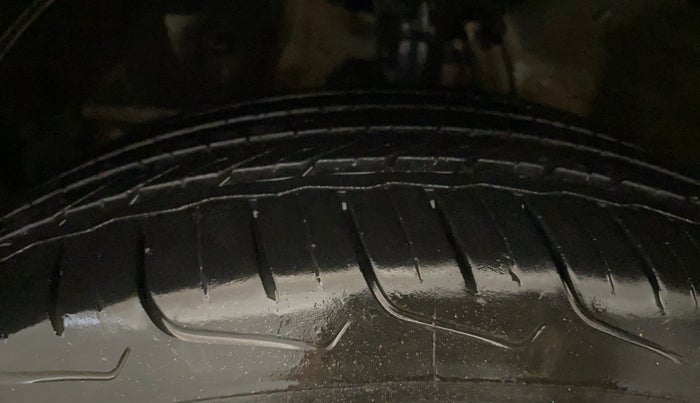 2019 Honda WR-V 1.2L I-VTEC S MT, CNG, Manual, 64,372 km, Left Front Tyre Tread