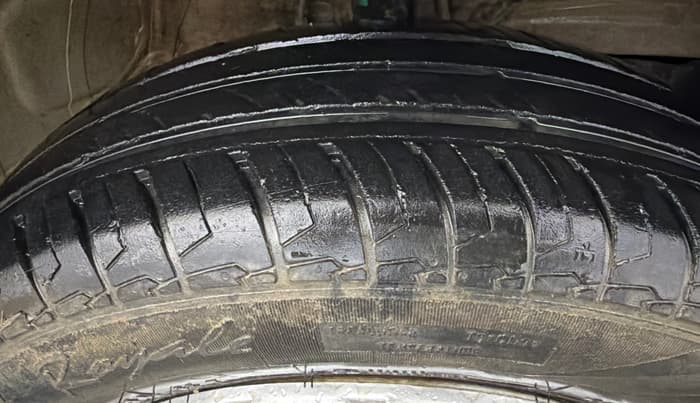 2023 Maruti Swift LXI, Petrol, Manual, 27,705 km, Right Front Tyre Tread