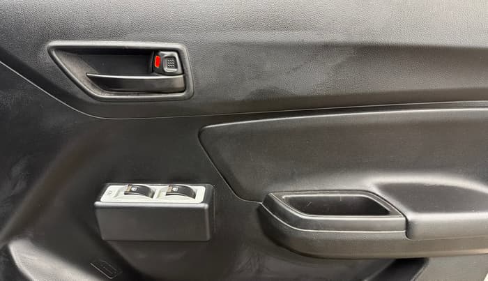 2023 Maruti Swift LXI, Petrol, Manual, 27,705 km, Driver Side Door Panels Control