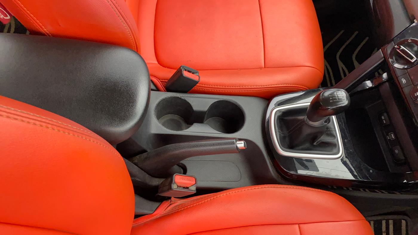 2019 KIA SELTOS HTK PLUS 1.5 DIESEL, Diesel, Manual, 68,373 km, Gear Lever