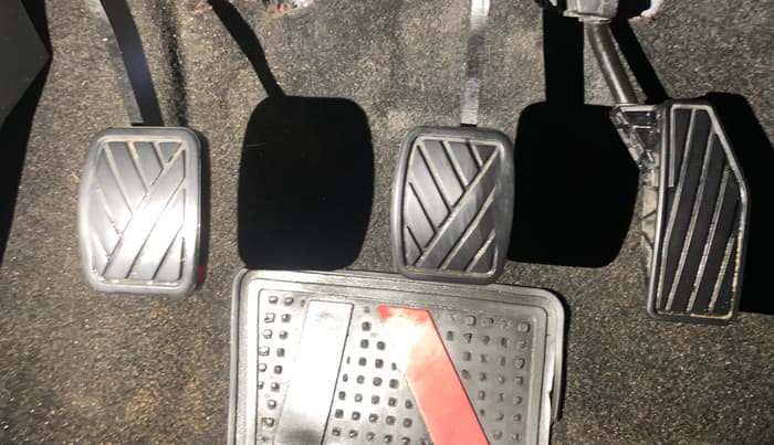 2019 Maruti Swift LXI, Petrol, Manual, 61,483 km, Pedals