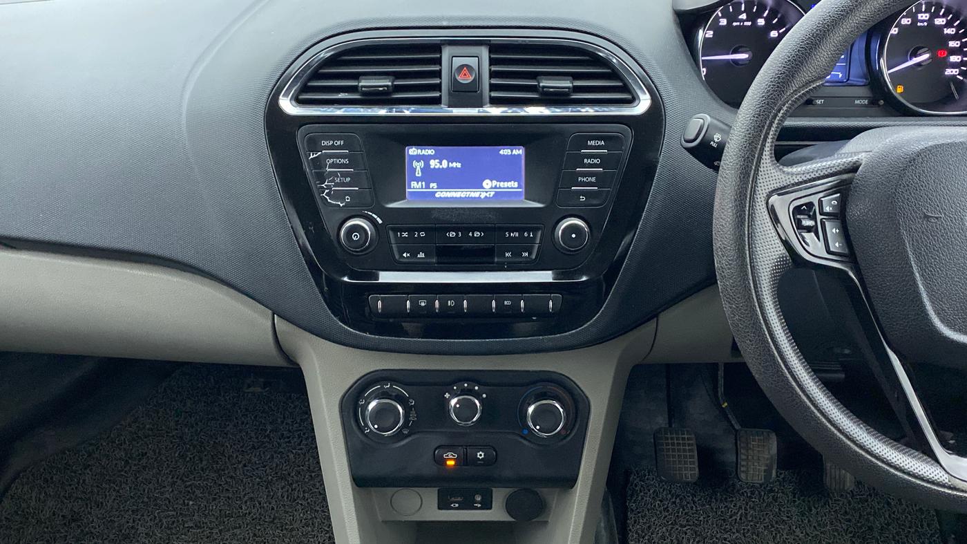 2018 Tata Tiago XZ 1.2 REVOTRON, Petrol, Manual, 98,464 km, Air Conditioner