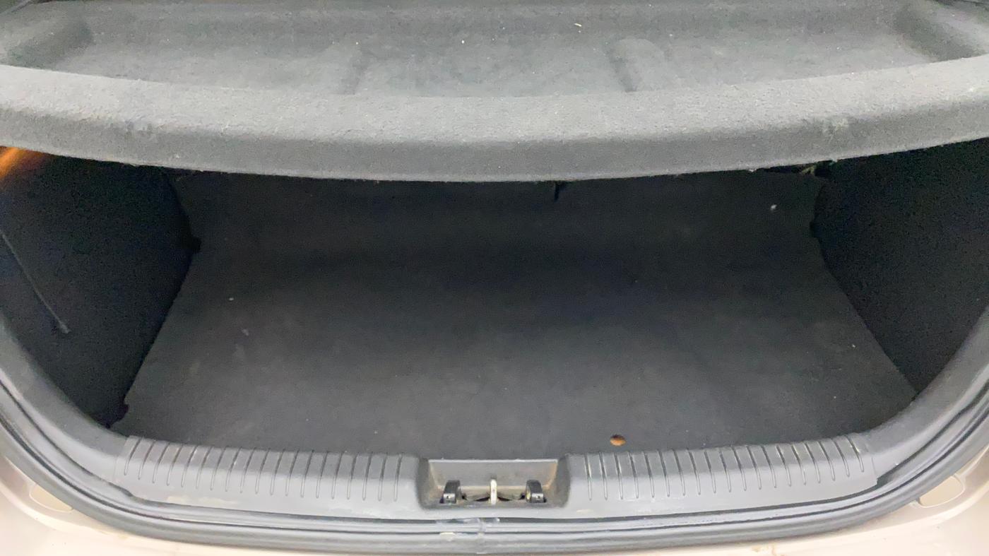 2014 Hyundai i20 SPORTZ 1.2, Petrol, Manual, 76,742 km, Boot Inside