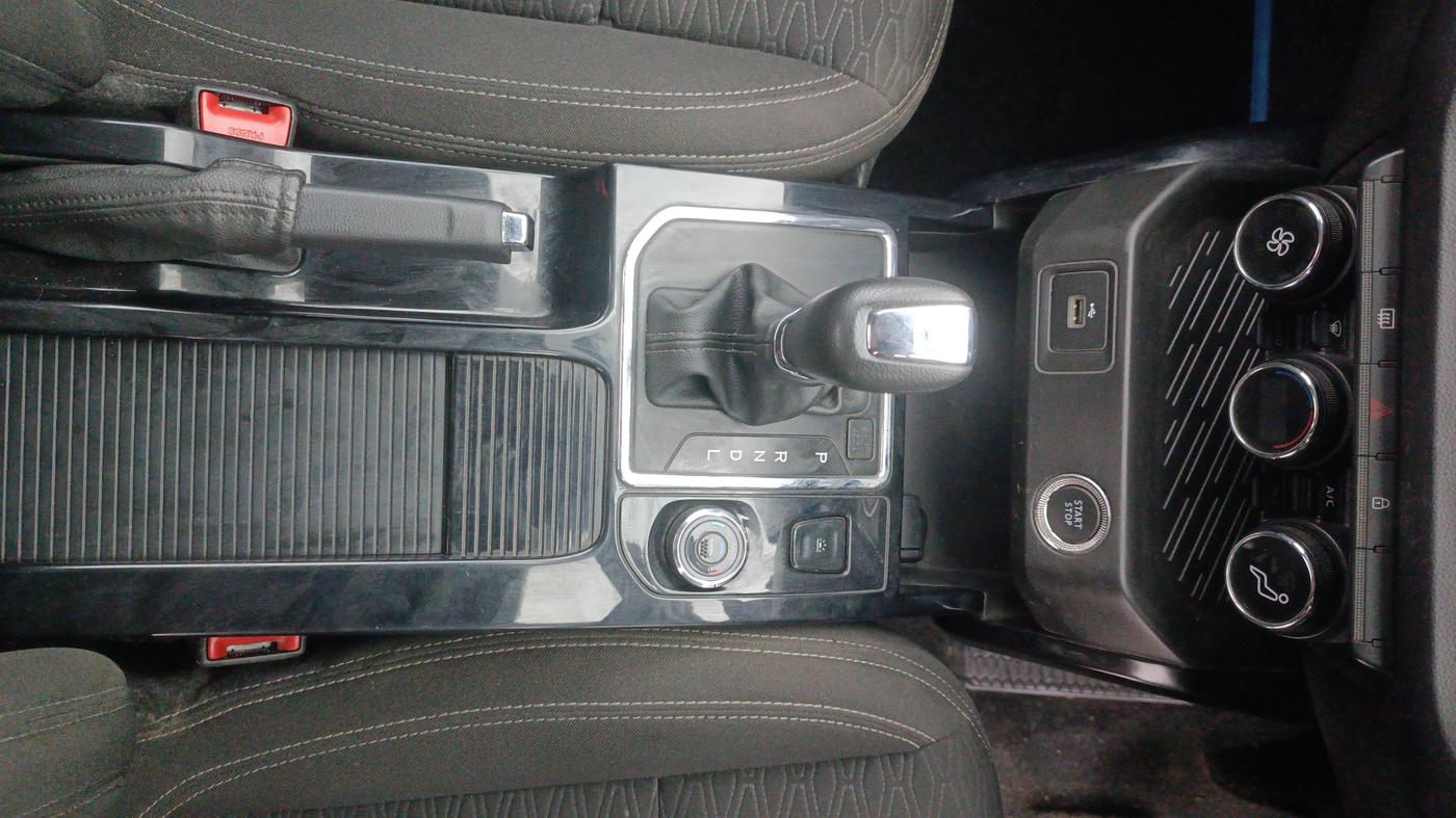 2022 Renault Kiger RXT TURBO CVT, Petrol, Automatic, 57,542 km, Gear Lever