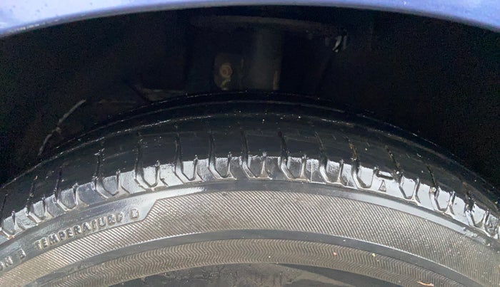 2017 Maruti Dzire VXI AMT, Petrol, Automatic, 53,392 km, Left Front Tyre Tread
