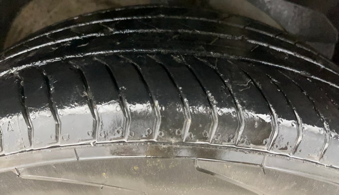 2021 MG HECTOR SMART 2.0 DIESEL, Diesel, Manual, 73,037 km, Right Front Tyre Tread