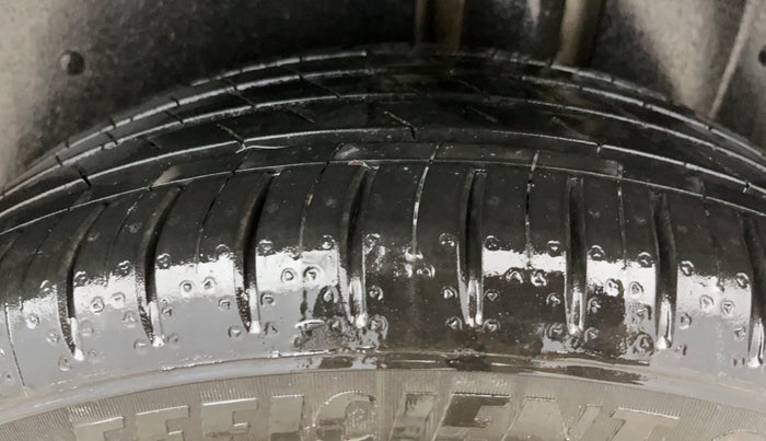 2021 MG HECTOR SMART 2.0 DIESEL, Diesel, Manual, 73,037 km, Left Rear Tyre Tread