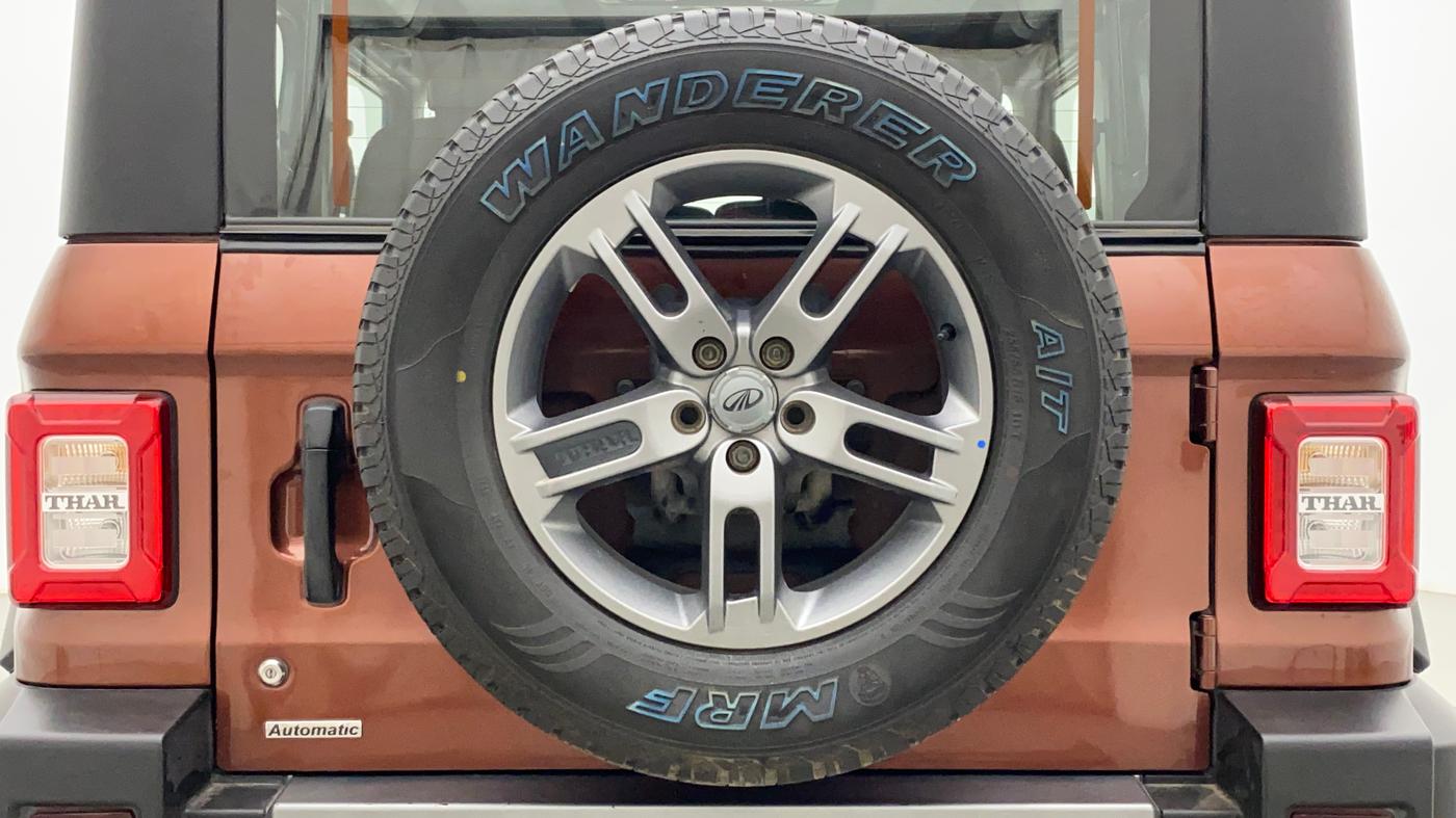 2021 Mahindra Thar LX PETROL HT 4WD AT, Petrol, Automatic, 34,335 km, Spare Tyre