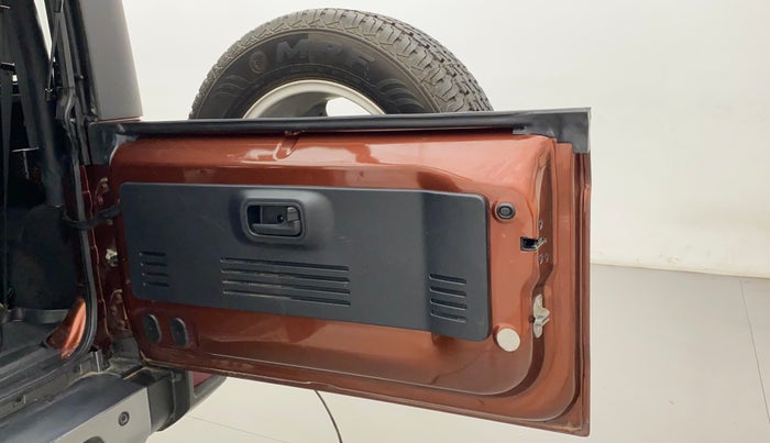 2021 Mahindra Thar LX PETROL HT 4WD AT, Petrol, Automatic, 34,335 km, Boot Door Open