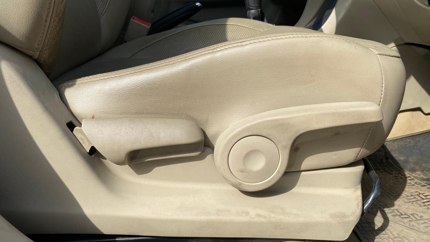 2018 Maruti Ciaz ALPHA 1.5 SHVS PETROL, Petrol, Manual, 46,336 km, Driver Side Adjustment Panel