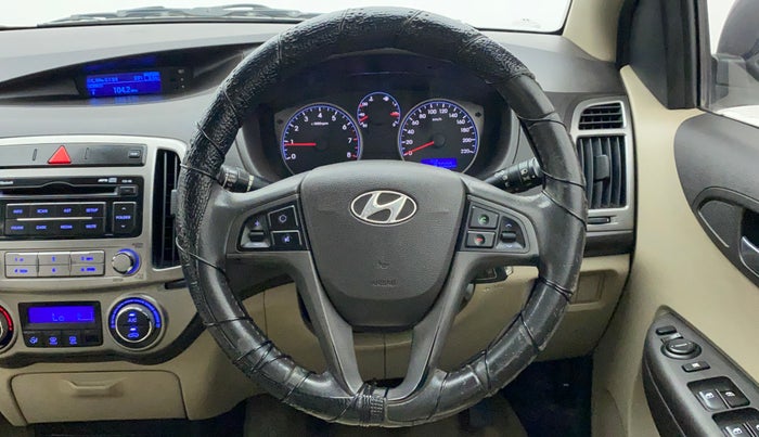 2014 Hyundai i20 SPORTZ 1.2, Petrol, Manual, 97,072 km, Steering Wheel Close Up