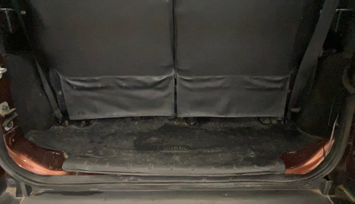 2021 Mahindra Thar LX  P 4WD AT CONVERTIBLE, Petrol, Automatic, 59,823 km, Boot Inside