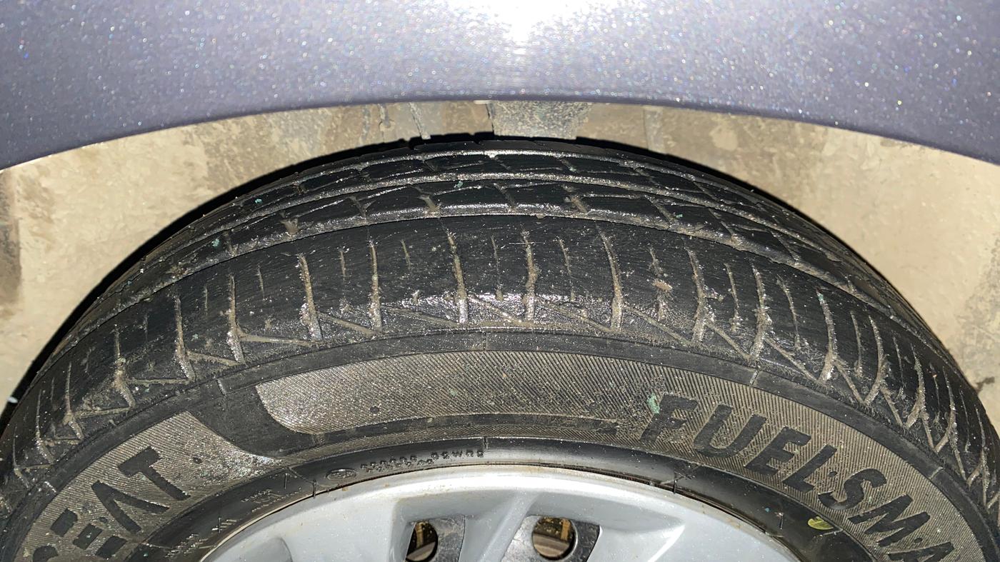 2020 Maruti Alto VXI PLUS, Petrol, Manual, 26,256 km, Left Front Tyre Tread