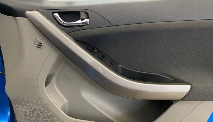 2019 Tata NEXON XZA PLUS PETROL, Petrol, Automatic, 81,729 km, Driver Side Door Panels Control