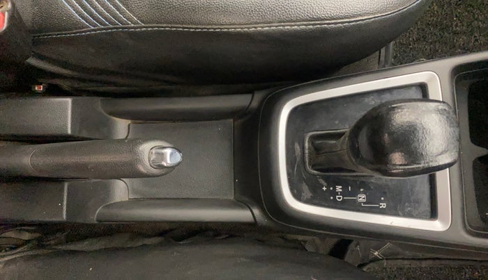 2019 Maruti Swift VXI AMT, Petrol, Automatic, 1,12,500 km, Gear Lever