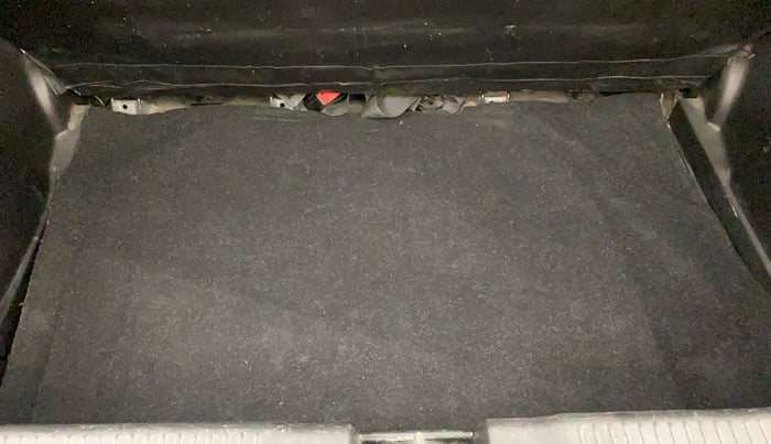 2019 Maruti Swift VXI AMT, Petrol, Automatic, 1,12,500 km, Boot Inside