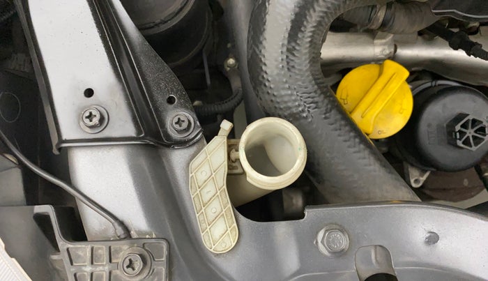 2012 Maruti Swift VDI, Diesel, Manual, 68,556 km, Front windshield - Wiper bottle cap missing