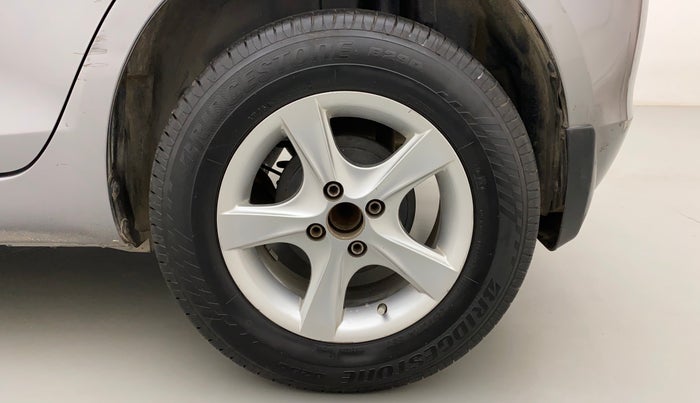 2012 Maruti Swift VDI, Diesel, Manual, 68,556 km, Left Rear Wheel