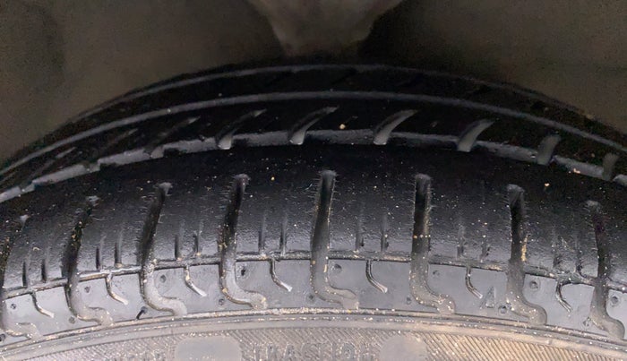 2012 Hyundai Santro Xing GL PLUS, Petrol, Manual, 37,408 km, Right Front Tyre Tread