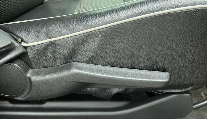 2016 Maruti Baleno ALPHA 1.2 K12, Petrol, Manual, 53,349 km, Driver Side Adjustment Panel