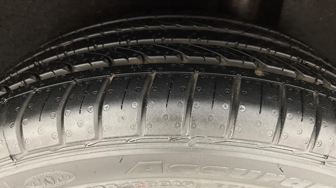 2016 Maruti Baleno ALPHA 1.2 K12, Petrol, Manual, 53,349 km, Left Rear Tyre Tread