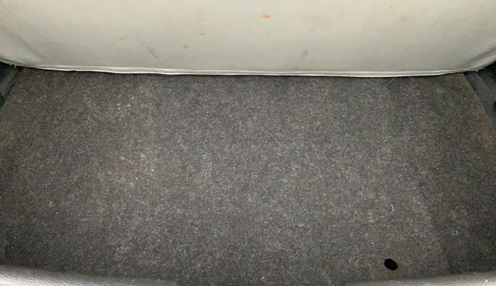 2013 Maruti Swift VXI, Petrol, Manual, 60,807 km, Boot Inside