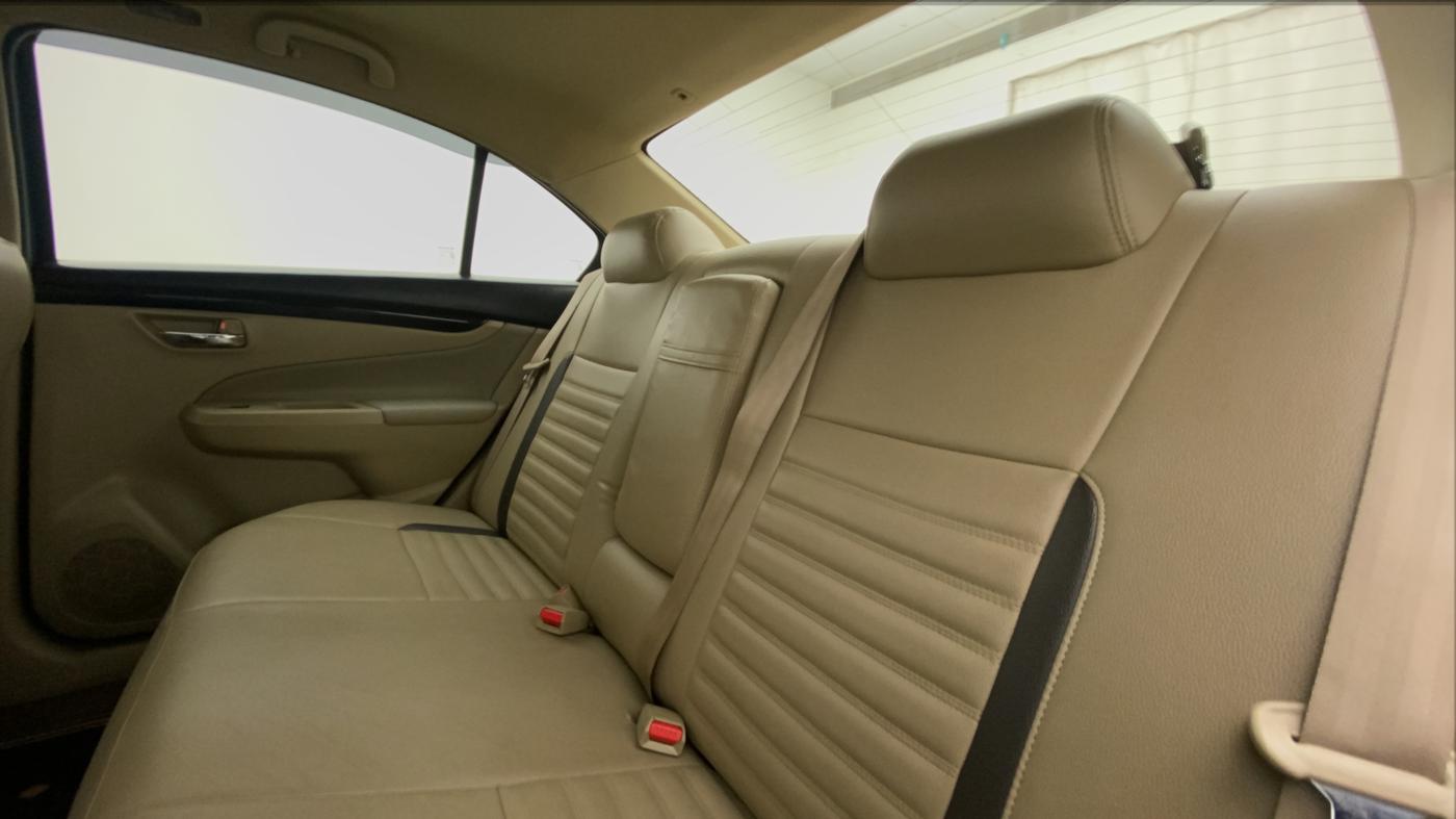 2018 Maruti Ciaz ZETA 1.4  MT PETROL, Petrol, Manual, 70,840 km, Right Side Rear Door Cabin