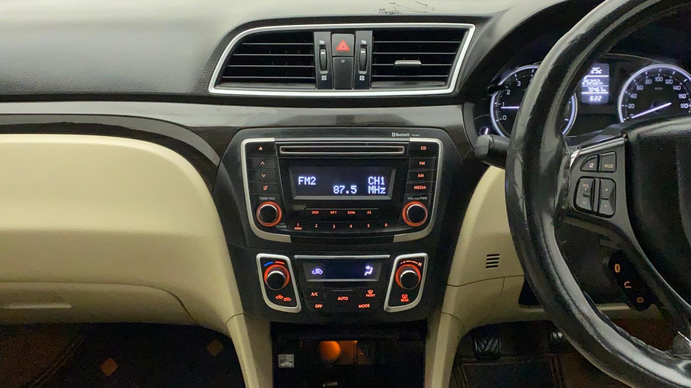 2018 Maruti Ciaz ZETA 1.4  MT PETROL, Petrol, Manual, 70,840 km, Air Conditioner