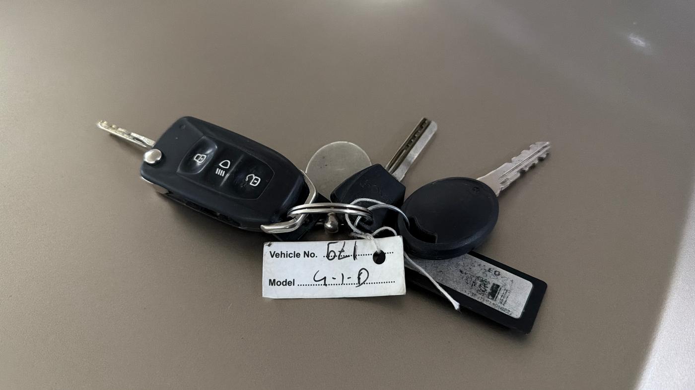 2014 Tata Zest XT PETROL, Petrol, Manual, 74,150 km, Key Close Up