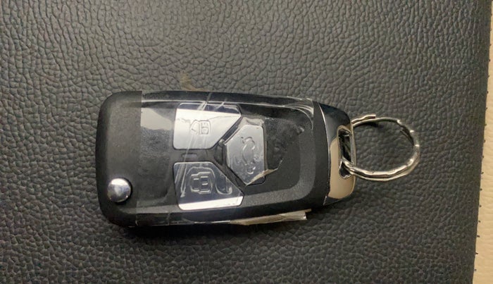 2019 Hyundai NEW SANTRO SPORTZ AMT, Petrol, Automatic, 45,945 km, Key Close Up