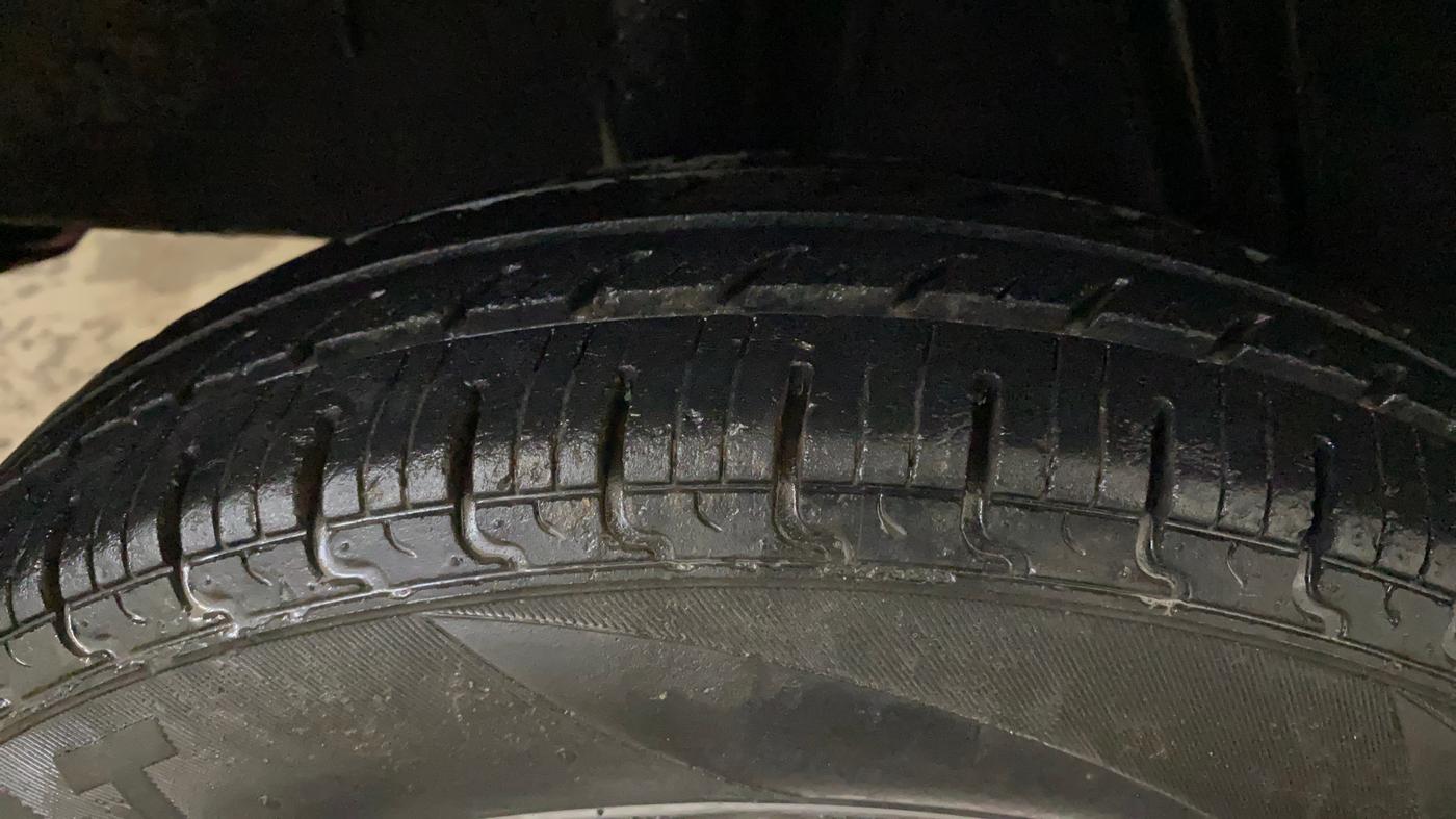 2017 Renault Kwid RXT 0.8, Petrol, Manual, 50 km, Right Rear Tyre Tread