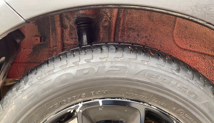 2018 Maruti IGNIS ZETA 1.2 AMT, Petrol, Automatic, 30,814 km, Right Rear Tyre Tread