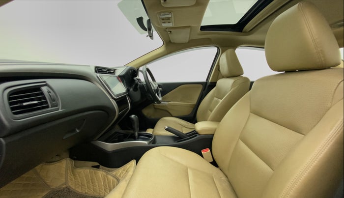 2015 Honda City 1.5L I-VTEC VX CVT, CNG, Automatic, 76,854 km, Right Side Front Door Cabin