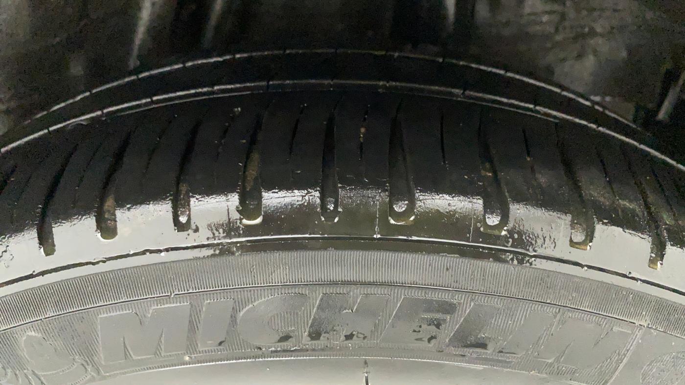 2015 Honda City 1.5L I-VTEC VX CVT, CNG, Automatic, 76,854 km, Left Rear Tyre Tread