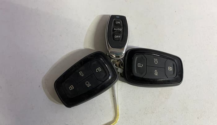 2023 Tata NEXON XZ PLUS PETROL DARK EDITION, Petrol, Manual, 36,979 km, Key Close Up